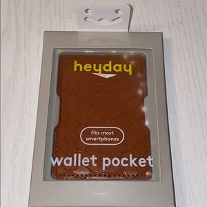 Wallet pocket for phone
